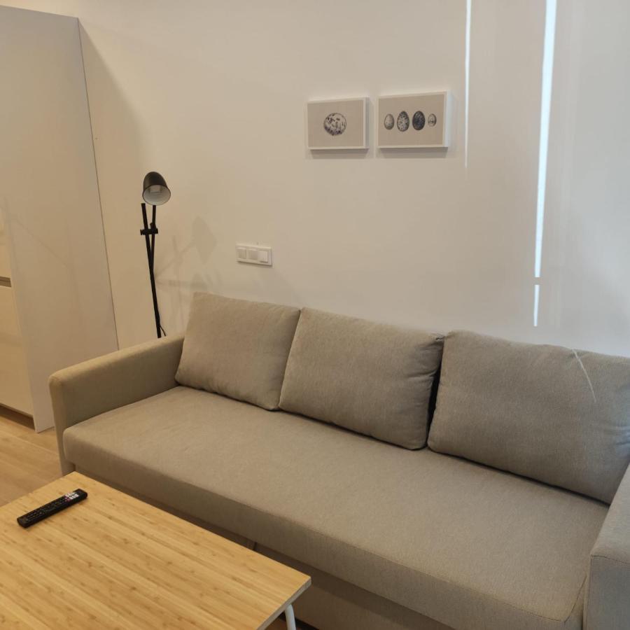 Av. Asturias Apartamento Madrid Exterior photo