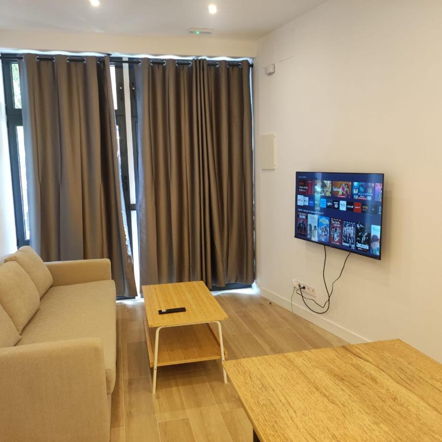 Av. Asturias Apartamento Madrid Exterior photo