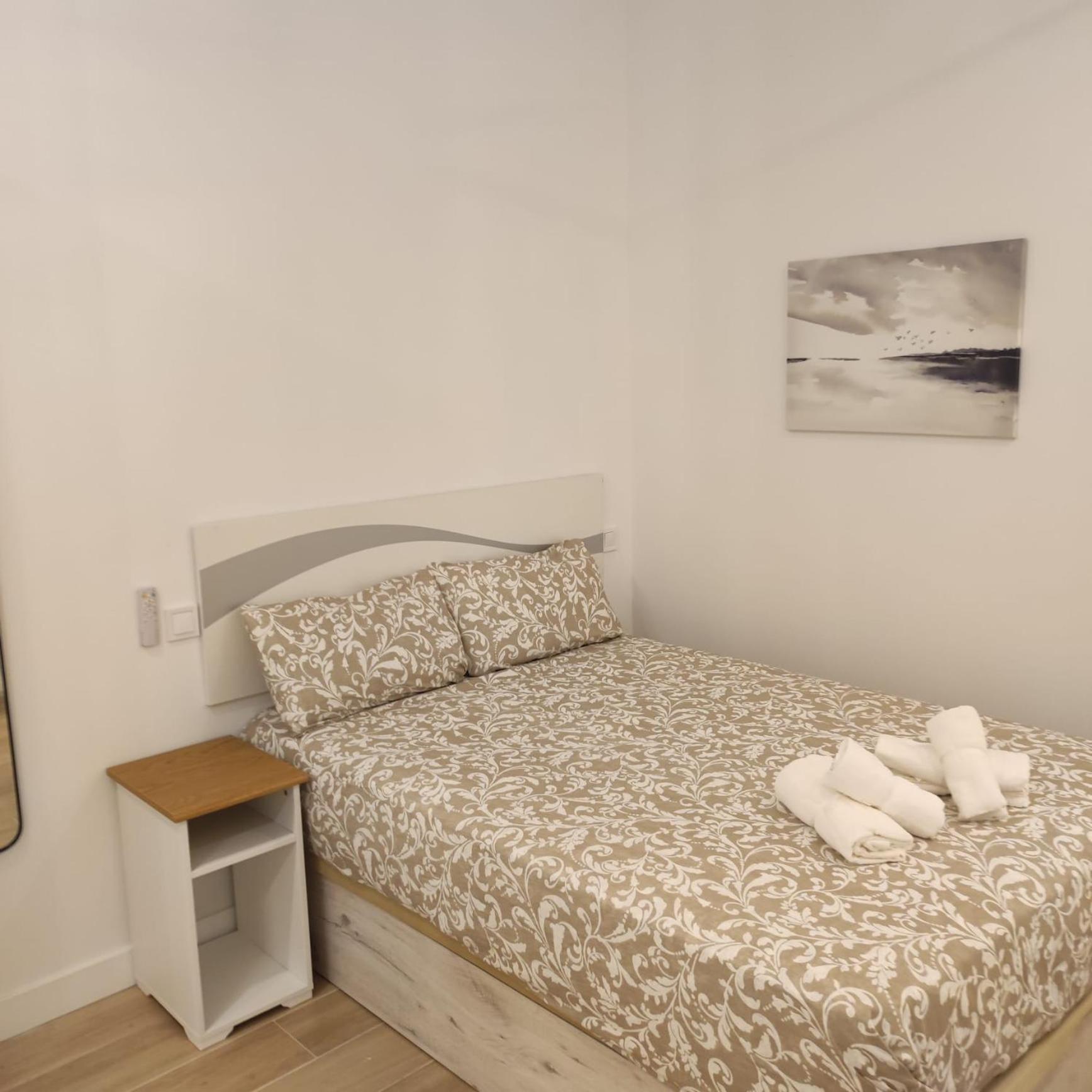 Av. Asturias Apartamento Madrid Exterior photo